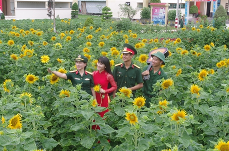 Sắc Xuân của lính