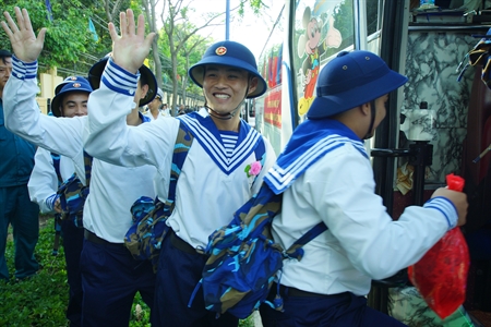 Nhịp điệu tuổi trẻ tòng quân