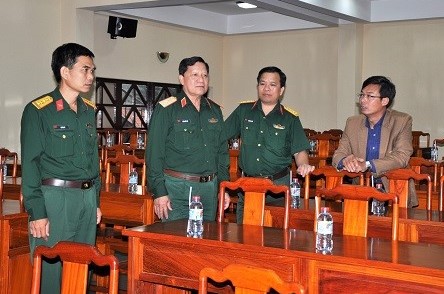 Cục Chính trị Quân khu 7 kiểm tra công tác chuẩn bị hội nghị sơ kết Quy chế phối hợp với các ban đảng trên địa bàn Quân khu năm 2017