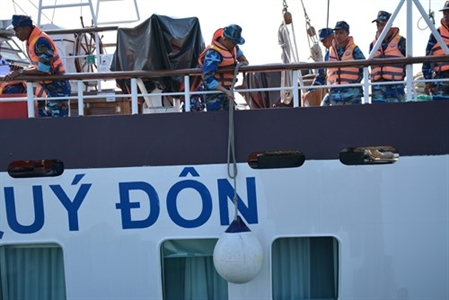 Tàu buồm Lê Quý Đôn xuất phát huấn luyện thực hành trên biển