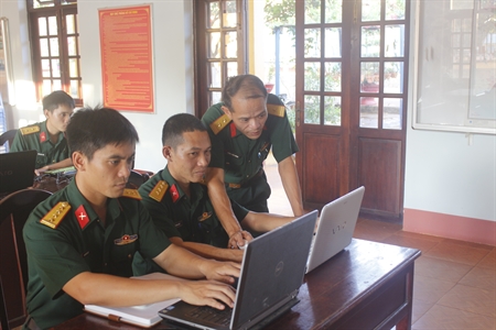 Sư đoàn 302 chủ động trong công tác định hướng thông tin mạng