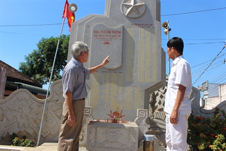 Ký ức không quên của những người mở “cánh cửa thép”