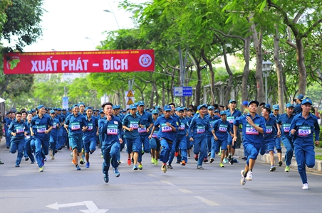 Thành phố Hồ Chí Minh tổ chức Giải chạy việt dã chào mừng kỷ niệm 43 năm giải phóng miền Nam thống nhất đất nước (30/4/1975 – 30/4/2018)
