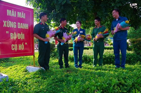 Tuổi trẻ LLVT tỉnh Long An làm theo gương Bác