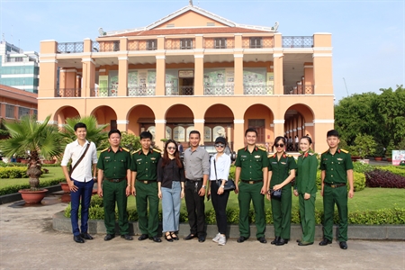 Đoàn cơ sở Cục Chính trị Quân khu 7 tổ chức tham quan, học tập tại Bảo tàng Hồ Chí Minh