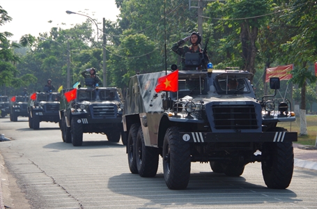 Khí thế thi đua ở Đại đội Thiết giáp