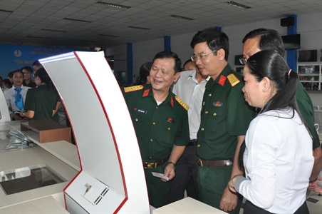 Khối thi đua 4 cơ quan Quân khu 7 tham quan, học tập các mô hình tiêu biểu 6 tháng đầu năm 2018