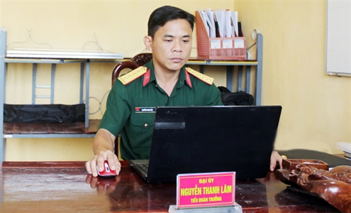 Đại úy Nguyễn Thanh Lâm học Bác, hết lòng vì công việc