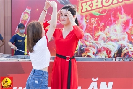 Giới trẻ Hà Nội háo hức ngóng chờ thử thách “Chơi hàng nóng mà vẫn tươi”