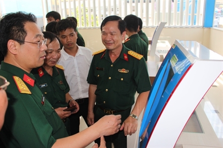 Bộ Quốc phòng kiểm tra thực hiện bảo hiểm y tế quân nhân tại bệnh viện Quân dân y miền Đông