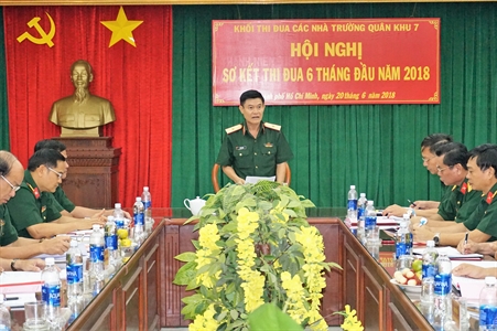 Khối thi đua Nhà trường Quân khu sơ kết công tác thi đua, khen thưởng