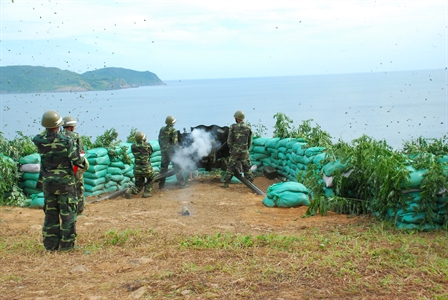 Phát huy truyền thống “Chân đồng vai sắt, đánh giỏi, bắn trúng”