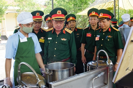 Bộ Quốc phòng tổng kết 10 năm công tác hậu cần khu vực phòng thủ