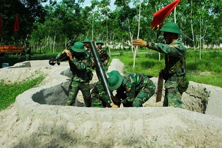 Trên thao trường huấn luyện hỏa lực Sư đoàn 5