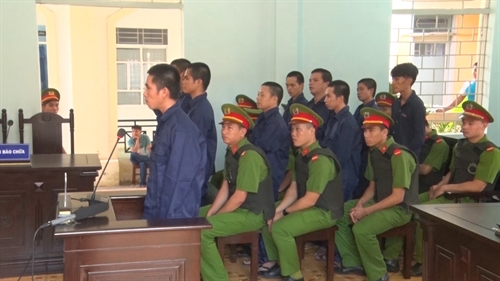Xét xử 10 đối tượng gây rối tại Tuy Phong, Bình Thuận