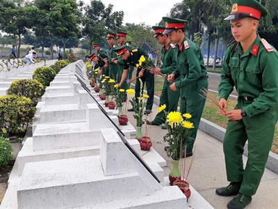 Tỉnh Đồng Nai nhiều hoạt động kỷ niệm 71 năm ngày thương binh liệt sĩ