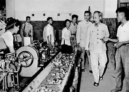 Lời Bác Hồ dạy ngày này năm xưa: Công đoàn phải làm tốt công tác bảo hộ lao động