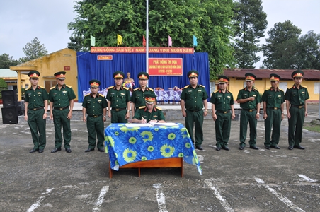 Lữ đoàn 77: Tổ chức phát động thi đua chào mừng kỷ niệm 45 năm ngày truyền thống