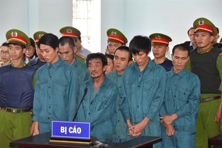 Làm thất bại chiến lược “diễn biến hòa bình”:
Chiêu trò kêu gọi "tổng biểu tình" - đừng kéo mây đen về giữa trời quang!