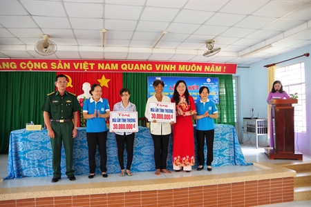 Tỉnh Long An và tỉnh Trà Vinh: Ký kết Chương trình “Đồng hành cùng phụ nữ biên cương”