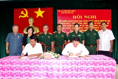 Ban Chỉ đạo 1237 tỉnh Tây Ninh và Long An bàn giao địa bàn quy tập hài cốt liệt sĩ