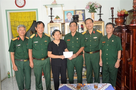 Bộ CHQS tỉnh Tây Ninh thăm gia đình chính sách nhân kỷ niệm 73 năm  Quốc khánh 2 tháng 9