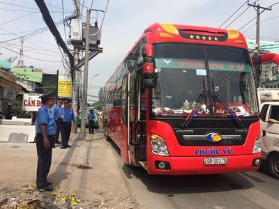 TPHCM quyết xử lý dứt điểm ‘xe dù, bến cóc’