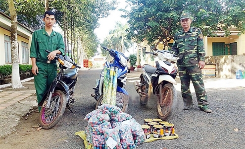 Bộ đội Biên phòng Bình Phước căng mình chống pháo lậu
