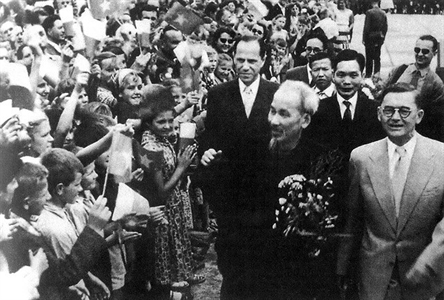 Lời Bác Hồ dạy ngày này năm xưa: “...nước Việt Nam Dân chủ Cộng hòa thiết tha mong muốn duy trì tình hữu nghị và thành thật hợp tác trên cơ sở bình đẳng và tương trợ để xây dựng hòa bình thế giới lâu dài”.