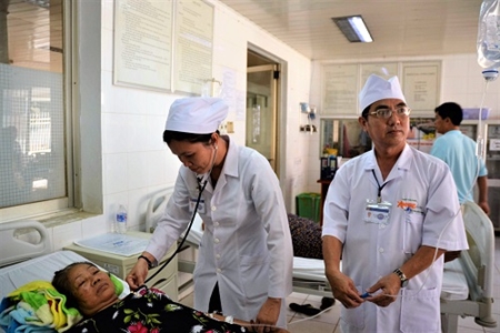 Chu đáo - tận tình như Thầy thuốc Quân - Dân y