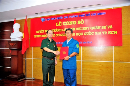 Đại học quốc gia Thành phố Hồ Chi Minh ra mắt Ban chỉ huy quân sự và Trung đội  tự vệ