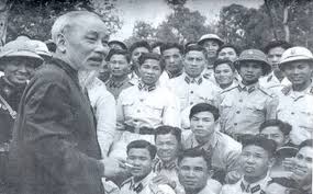 Lời Bác Hồ dạy ngày này năm xưa: "...mỗi chiến sĩ, từ trên đến dưới, các cấp bậc đều phải nghiên cứu, học tập, luôn luôn cầu tiến bộ"