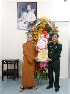 Bộ CHQS tỉnh Bà Rịa – Vũng Tàu thăm, tặng quà các cơ sở Phật giáo trên địa bàn tỉnh