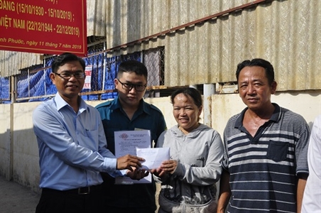 Phường Hiệp Bình Phước sửa chữa nhà đồng đội