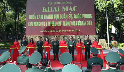 Khai mạc Triển lãm thành tựu quân sự, quốc phòng chào mừng Đại hội Thi đua Quyết thắng toàn quân lần thứ X