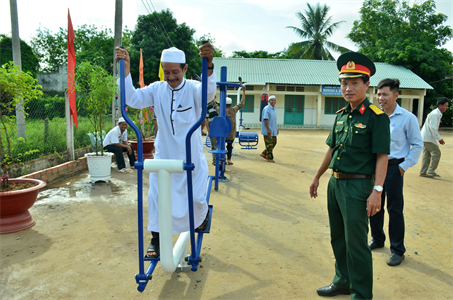 Cho xuân mới thêm vui