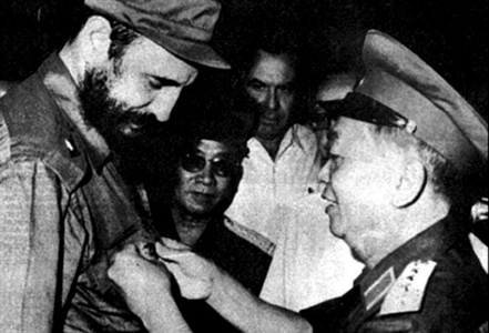 Nhà cách mạng vĩ đại Cuba Fidel Castro qua đời tuổi 90