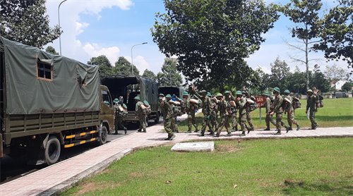1.000 cán bộ, học viên Trường Sĩ quan Lục quân 2 tăng cường cho Thành phố Hồ Chí Minh