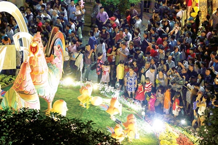 Khai mạc Đường hoa Nguyễn Huệ Tết Đinh Dậu 2017