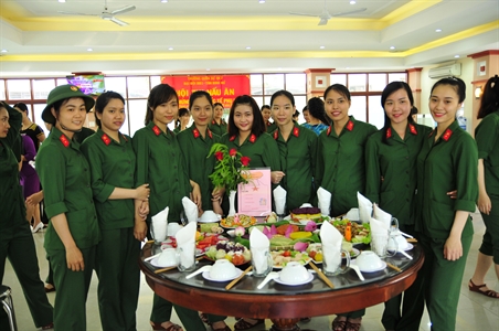 Những Nữ binh thời bình