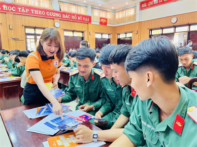 Bộ CHQS tỉnh Bình Dương tư vấn học nghề, giới thiệu việc làm cho bộ đội xuất ngũ năm 2023