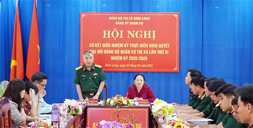 Đảng ủy Quân sự thị xã  Bình Long, tỉnh Bình Phước sơ kết giữa nhiệm kỳ 2020-2025