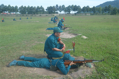 Thị xã Hòa Thành kiểm tra bắn đạn thật cho dân quân thường trực năm thứ nhất