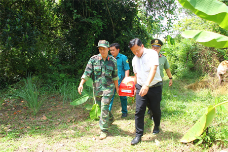 Di dời hài cốt liệt sĩ Đỗ Chơn Ba và Đỗ Chơn Bót về Nghĩa trang Liệt sĩ huyện Củ Chi