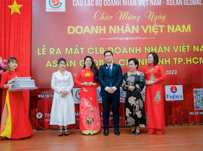 Ra mắt Câu lạc bộ Doanh nhân Việt Nam - Asean Global Chi nhánh Thành phố Hồ Chí Minh.