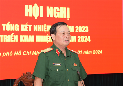 Giữ vững trận địa tư tưởng của Đảng trong LLVT Quân khu 7