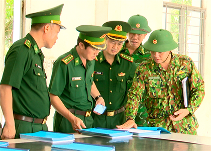 Bộ chỉ huy BĐBP tỉnh Long An kiểm tra công tác huấn luyện chiến sĩ mới năm 2024