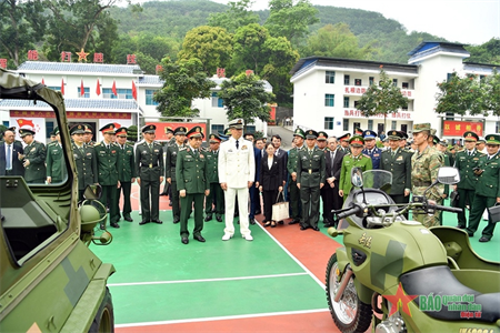 Giao lưu hữu nghị quốc phòng biên giới Việt Nam-Trung Quốc lần thứ 8 thành công tốt đẹp
