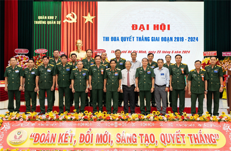 Phong trào Thi đua Quyết thắng thúc đẩy Trường Quân sự Quân khu hoàn thành xuất sắc nhiệm vụ