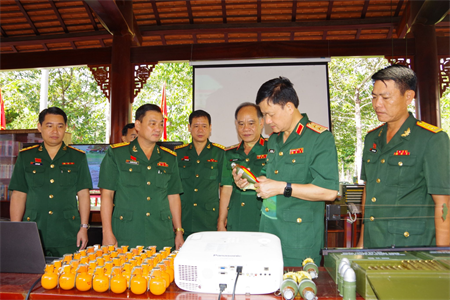 Sư đoàn 5 quản lý, khai thác tốt vũ khí, trang bị kỹ thuật